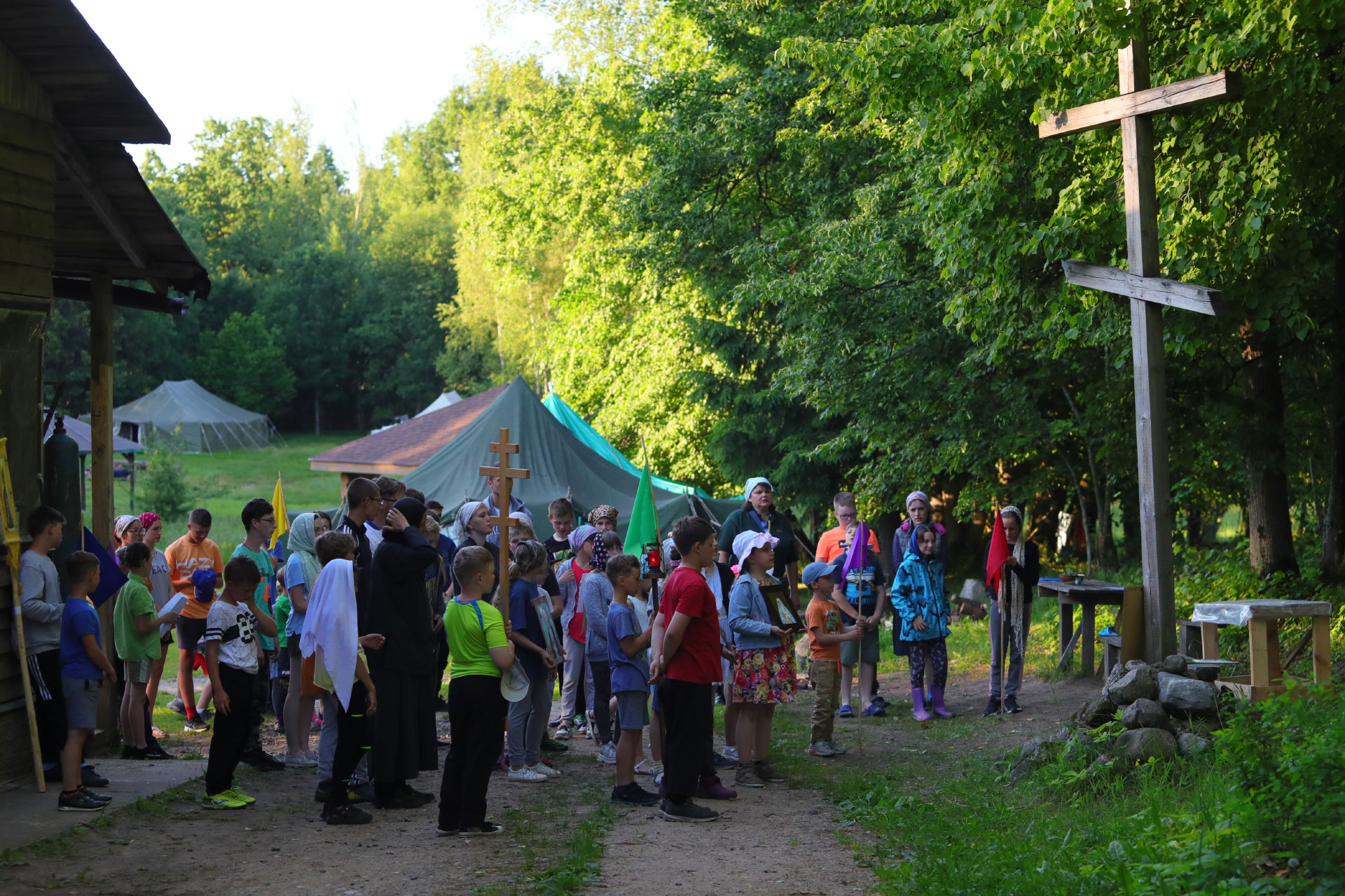 ДВА ЛЕТНИХ ДНЯ С ОРЛЯТАМИ